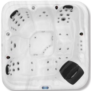Luzon Hot Tub
